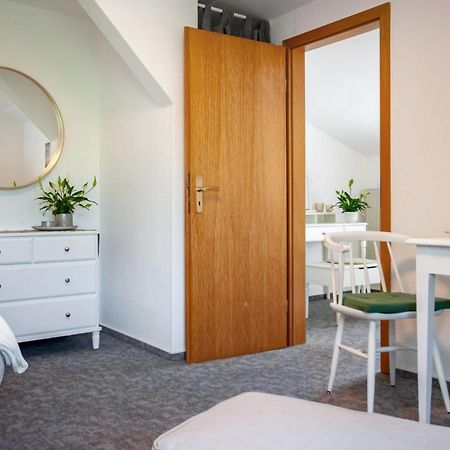 Knusthof - Wohnung 2 Albertsdorf Eksteriør billede
