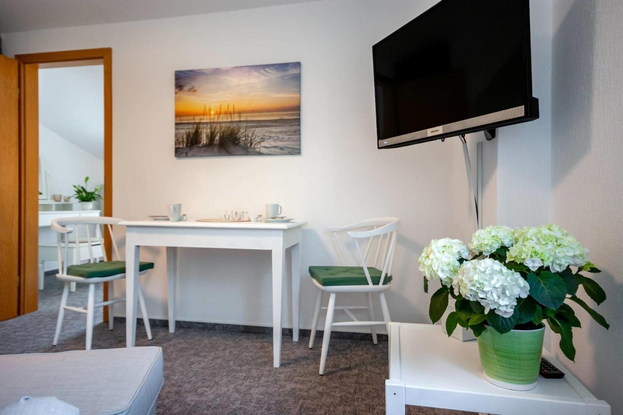 Knusthof - Wohnung 2 Albertsdorf Eksteriør billede